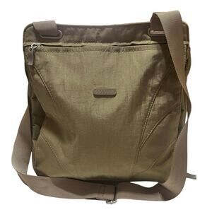 Baggallini Everywhere Crossbody Travel Bag - Khaki/Olive with RFID- EUC